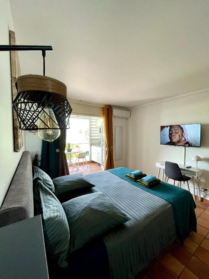 Chez Valerie Et Pascal Apartman La Trinité Kültér fotó