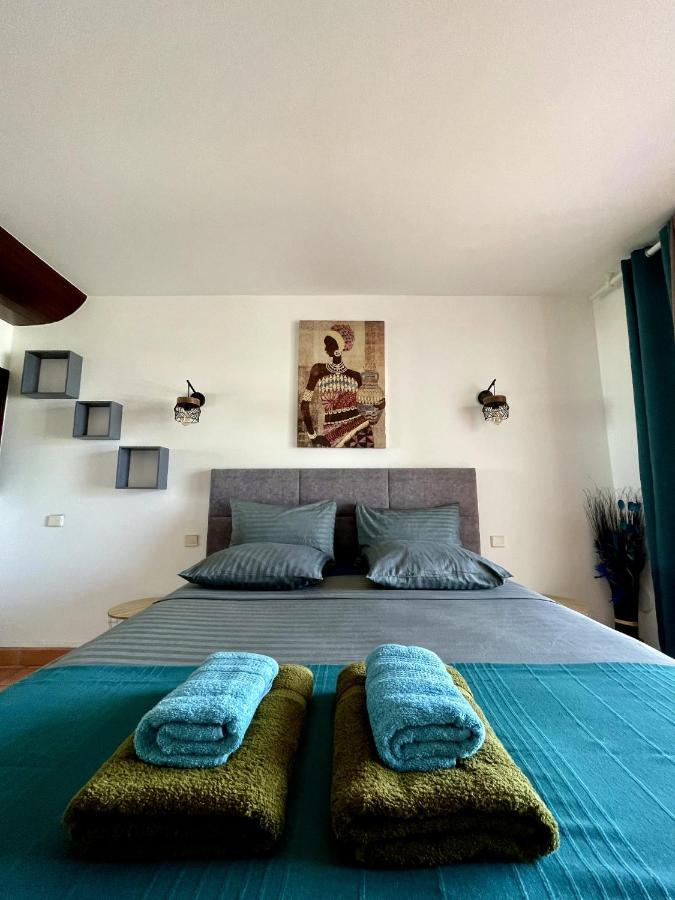 Chez Valerie Et Pascal Apartman La Trinité Kültér fotó